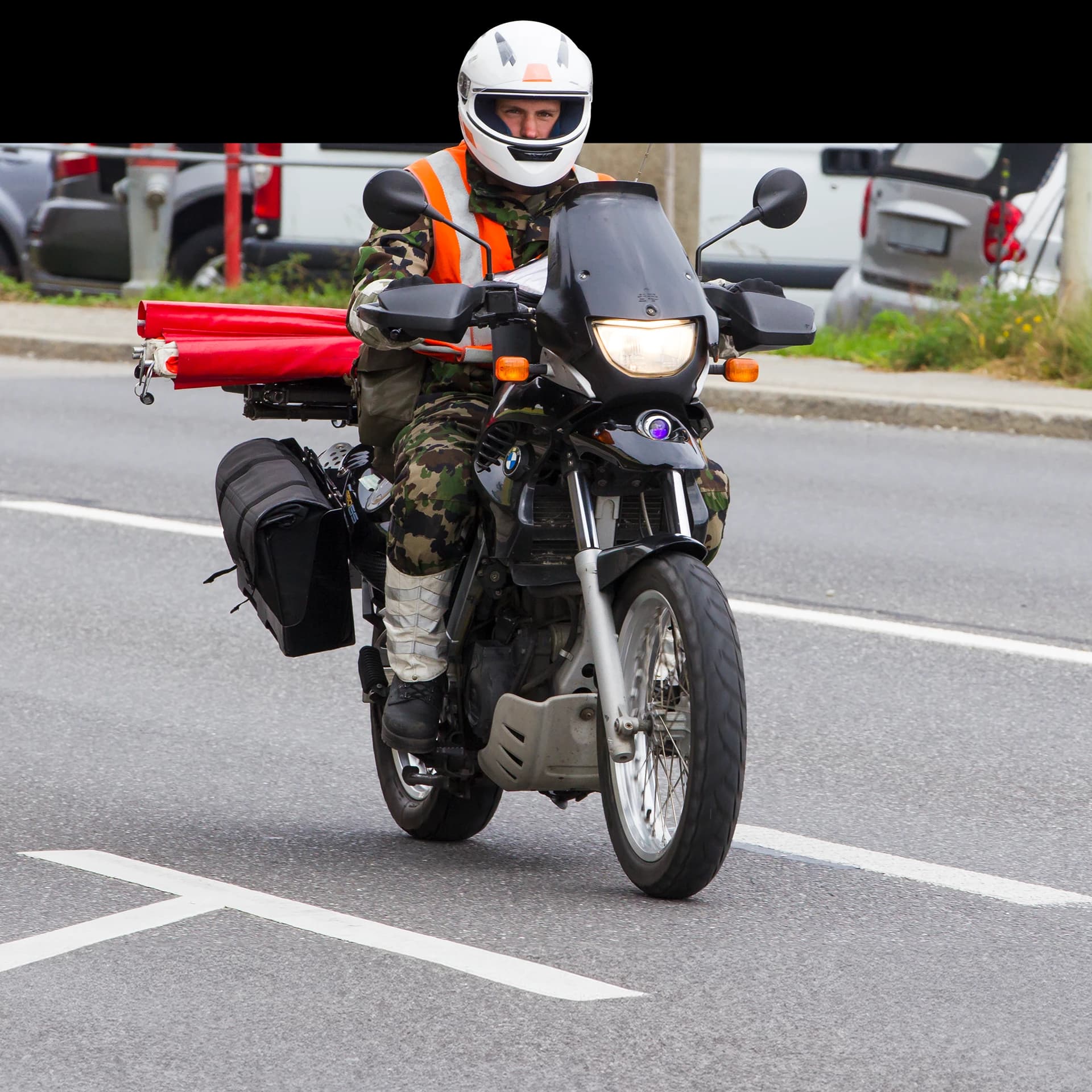 Verkehrssoldat beim Verkehrsdienst